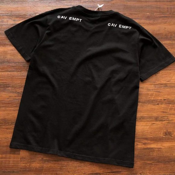 Cavermpt Black Ss Green Figure Reflective Abstract Print - Picture 10 of 16